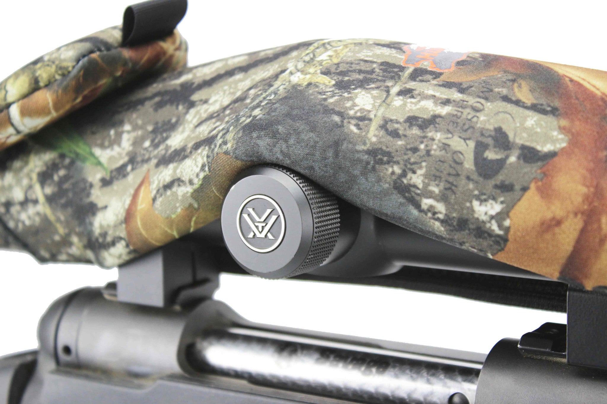 Beartooth-scopemitt-40mm-slip-on-adjustable-rifle-scope-flip-up-neoprene-black-mossy-oak-break-up-camo-turret